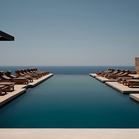 Gundari Hotel Petousis Luaran gambar